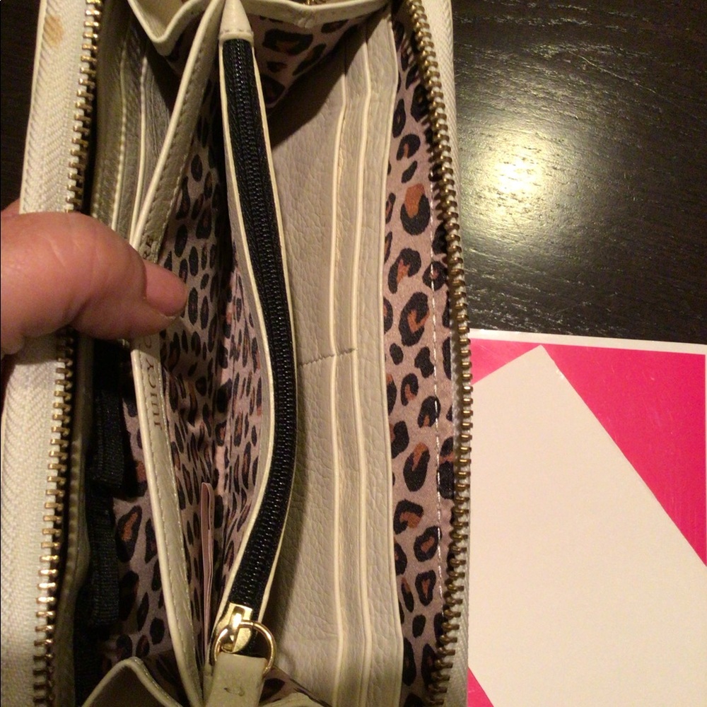 NWT vintage juicy couture white leather wallet black label - Picture 8 of 9
